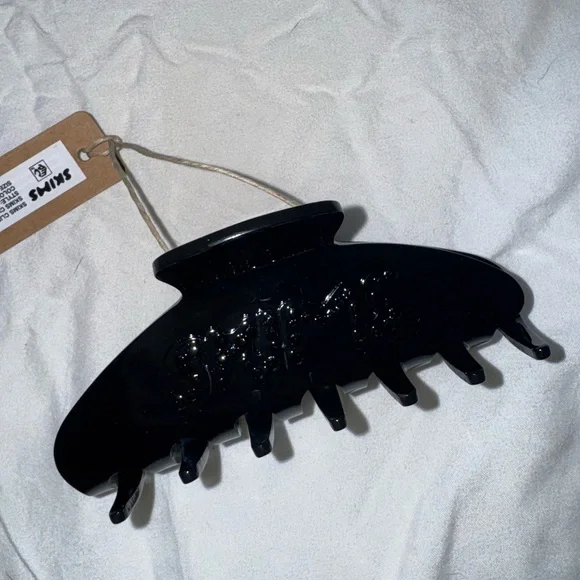 Skims Claw Clip in Onyx - Picture 2 of 2